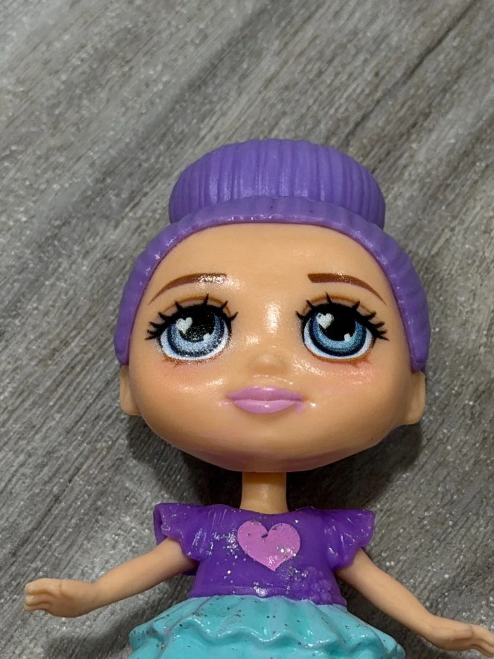 Love Diana Fashion Fabulous Purple Hair Doll Glitter Heart Dress Toy